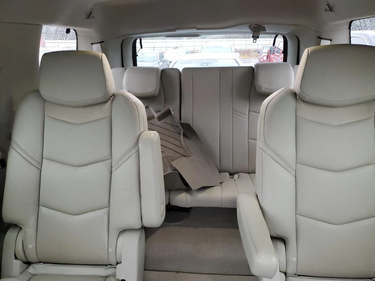 Cadillac Escalade 6.2* PREMIUM LUXURY* РЕАЛНИ КМ!, снимка 9 - Автомобили и джипове - 54510508