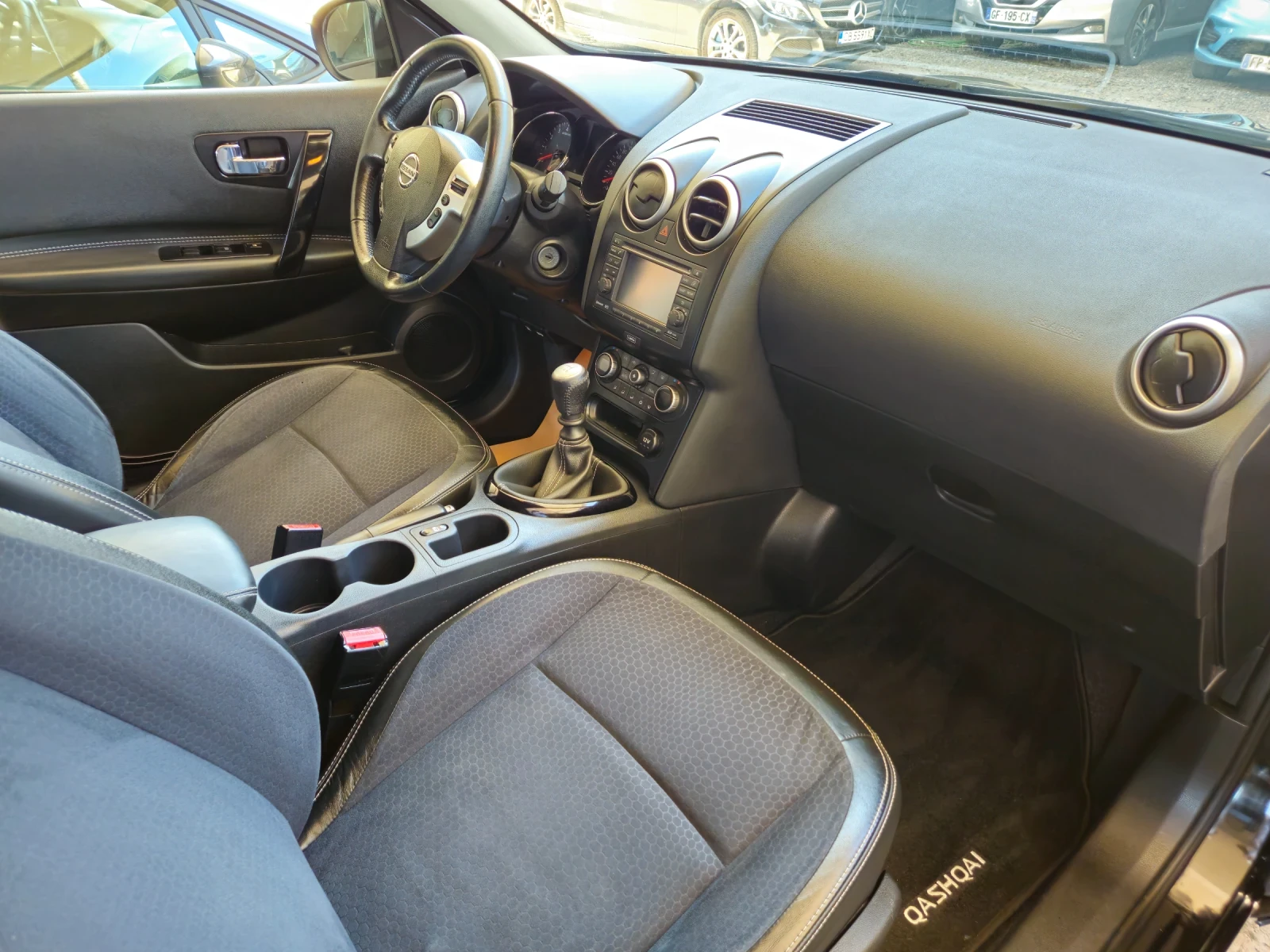 Nissan Qashqai 2.0 ������ 150.000�� -PREMIUM- | Mobile.bg � ����������� 9