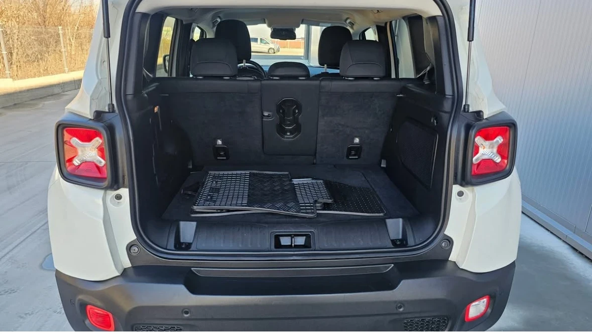 Jeep Renegade, снимка 6 - Автомобили и джипове - 55013347