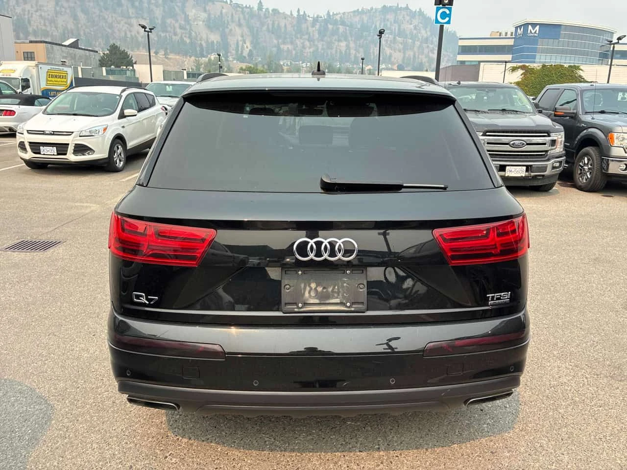 Audi Q7 * Technik * DISTRONIC* 360* B&O* , снимка 4 - Автомобили и джипове - 55581027