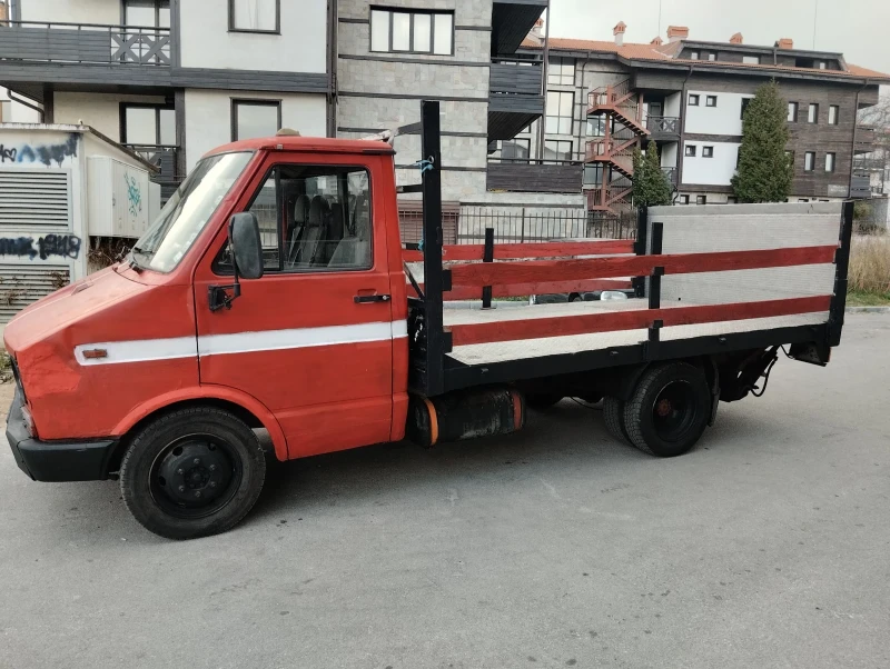 Iveco Daily 5500лв с падащ борд, снимка 5 - Бусове и автобуси - 48063906