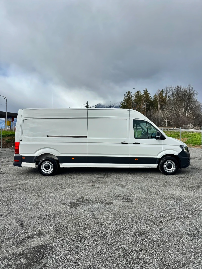 VW Crafter MAXI база, ТЕРМОИЗОЛИРАН ПЪЛНА СЕРВИЗНА ИСТОРИЯ! , снимка 4 - Бусове и автобуси - 53542005