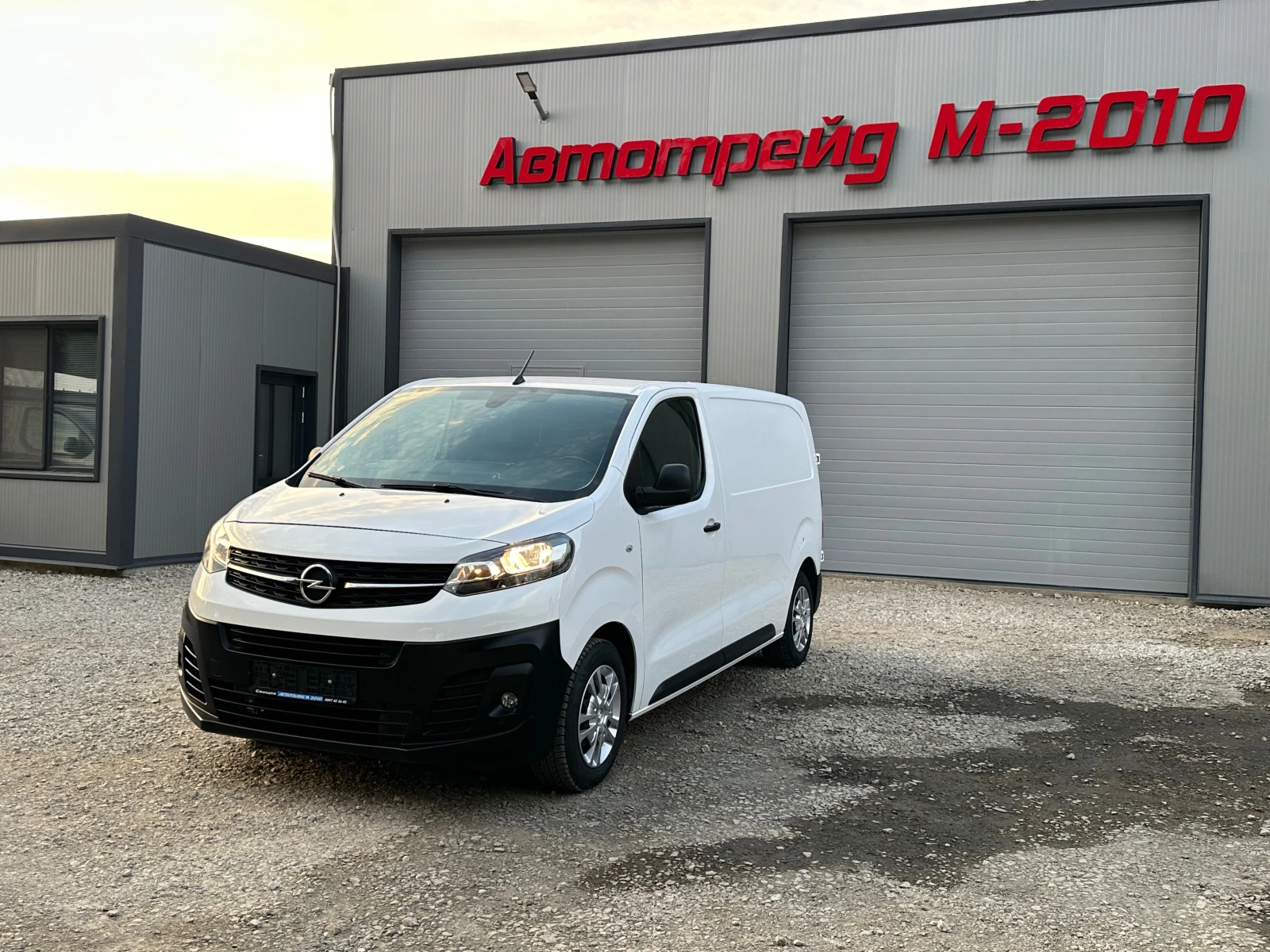 Opel Vivaro DIESEL* TOP* KLIMATIK*  - изображение 2