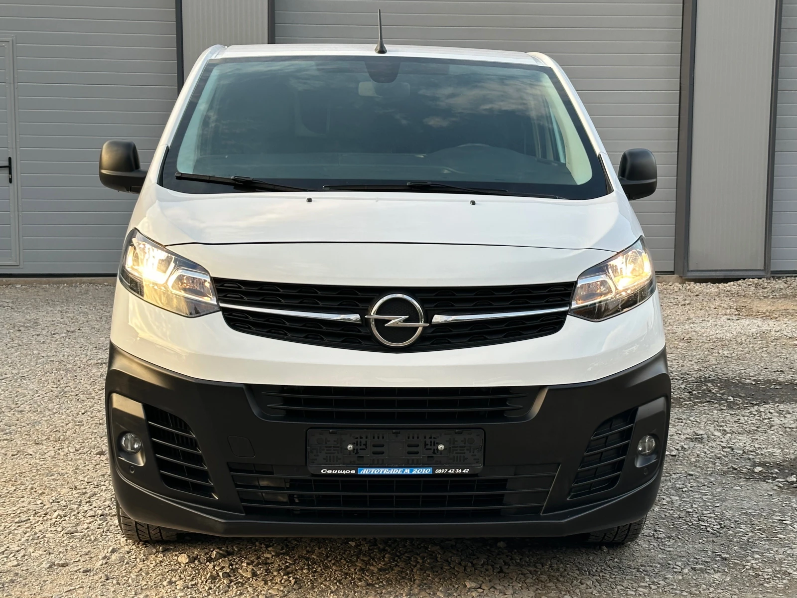 Opel Vivaro DIESEL* TOP* KLIMATIK*  - изображение 4
