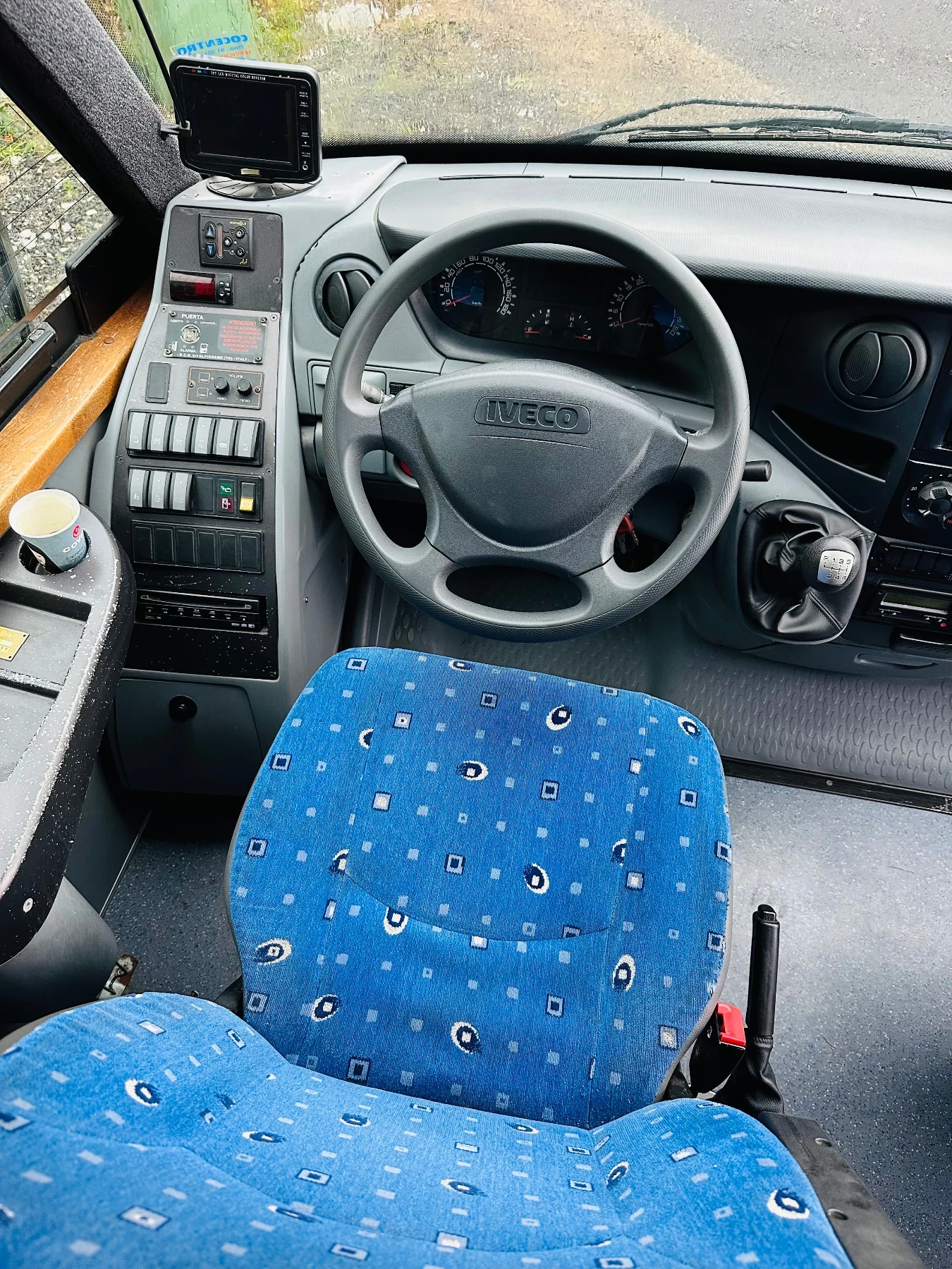 Iveco Daily Wing 65/18 стъклопакет  - изображение 8