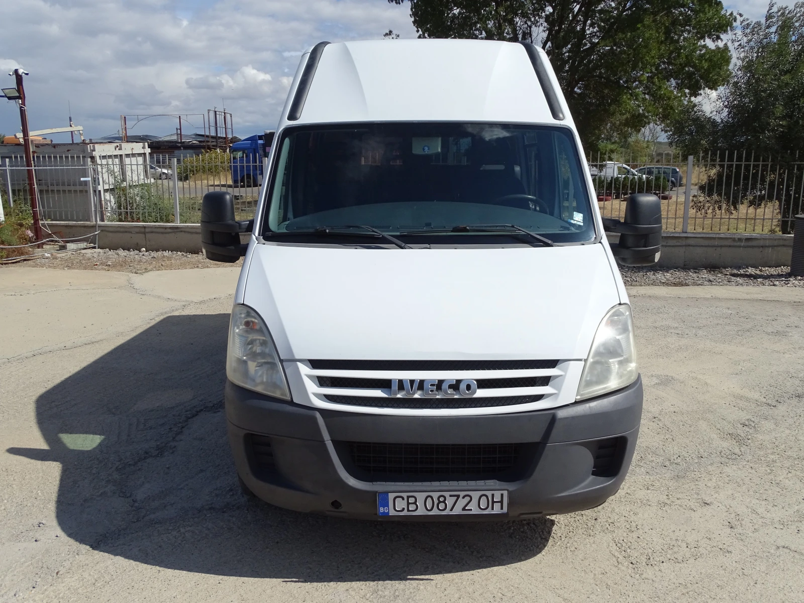Iveco 35s14  КАТ. * Б* 7-места * КЛИМАТИК* , снимка 2 - Бусове и автобуси - 56199205
