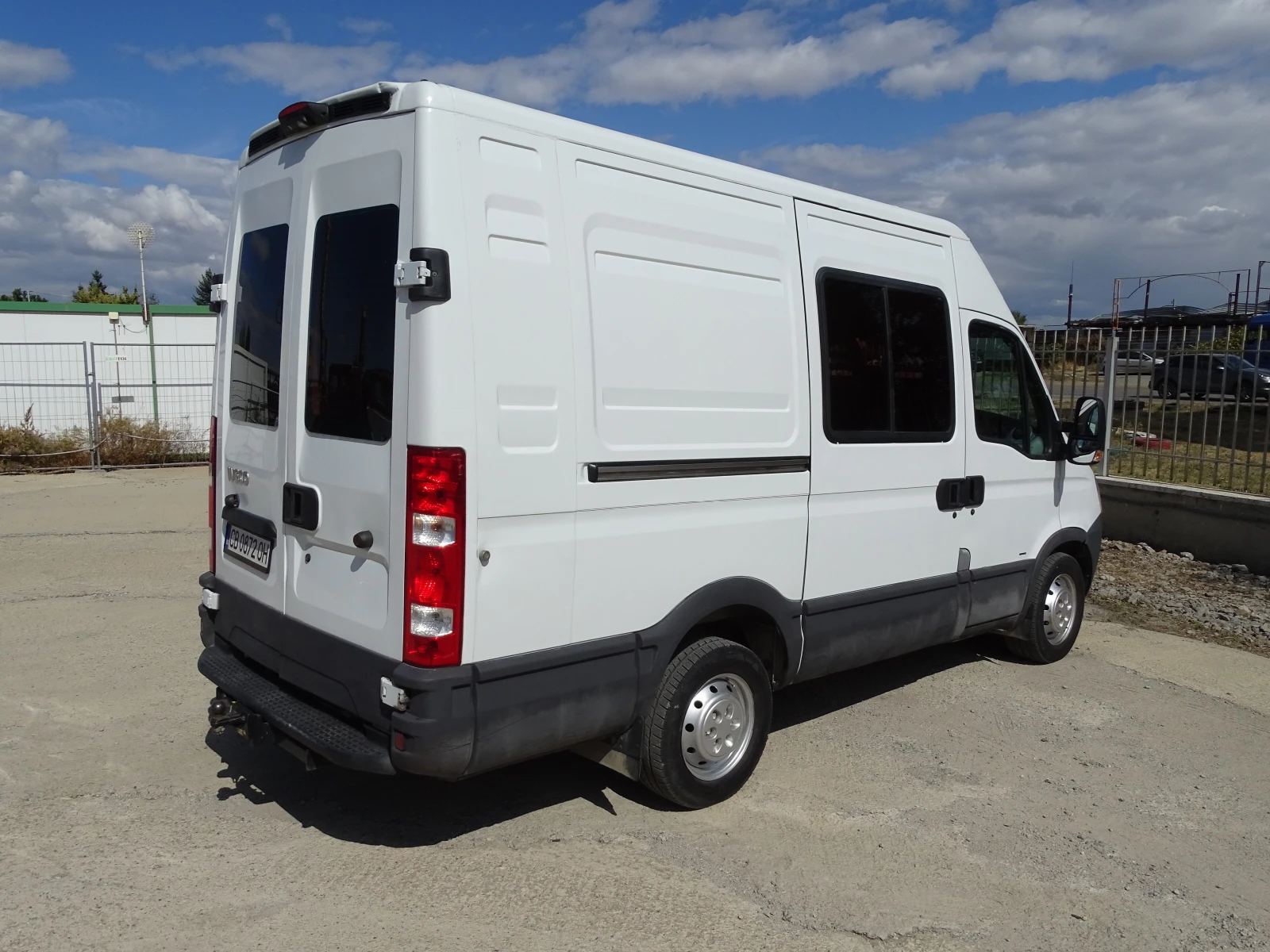 Iveco 35s14  КАТ. * Б* 7-места * КЛИМАТИК* , снимка 8 - Бусове и автобуси - 56199205
