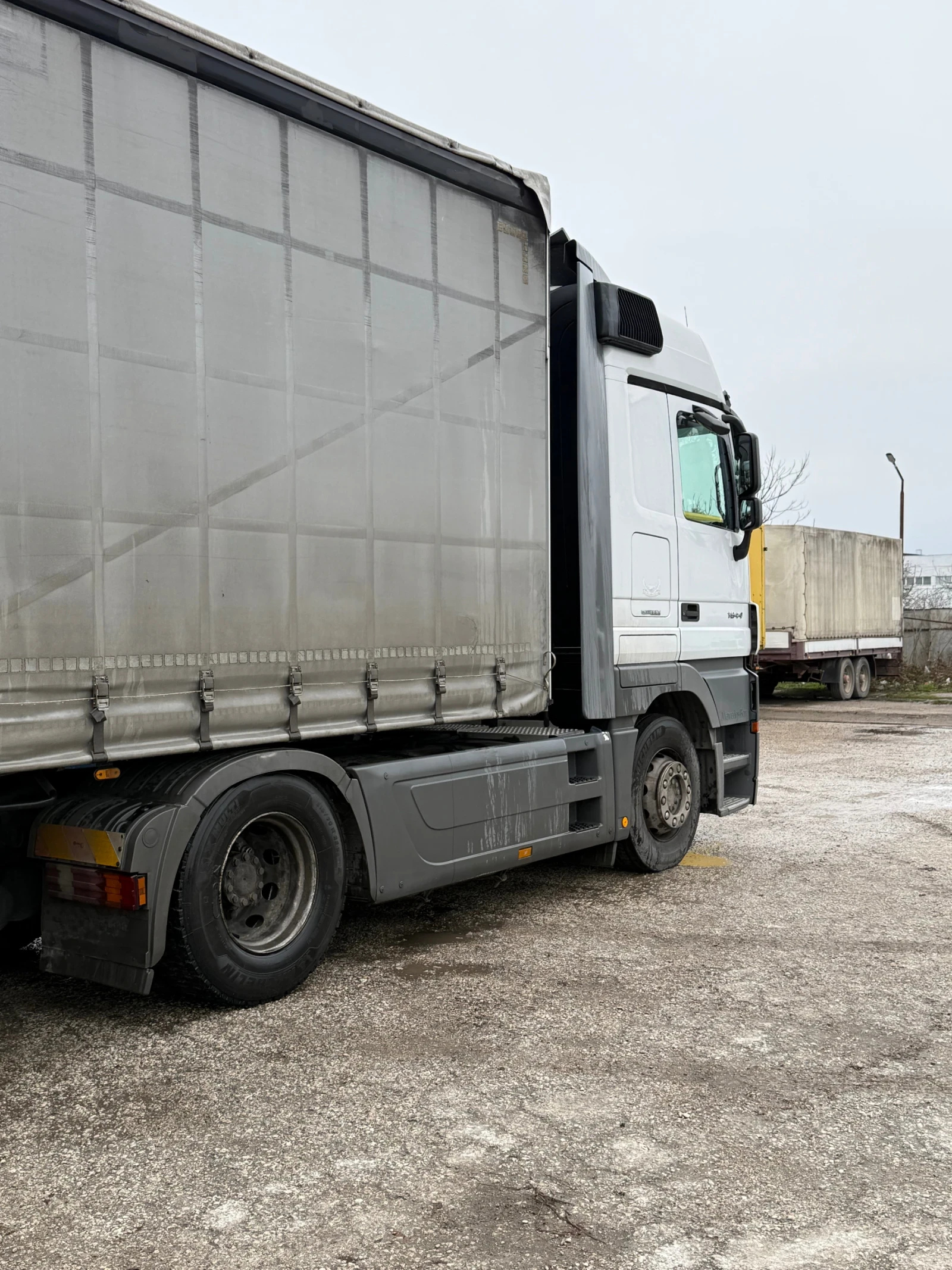 Mercedes-Benz 1844  - изображение 5