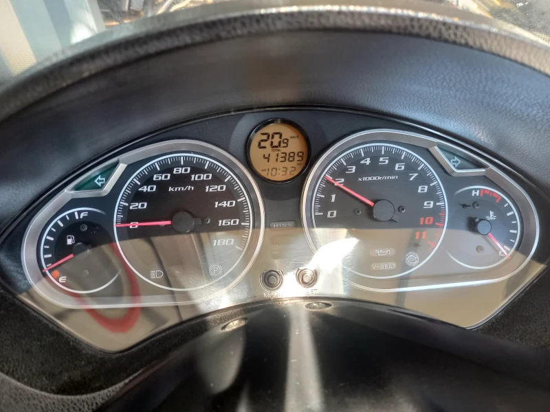 Honda Silver Wing 400, снимка 9 - Мотоциклети и мототехника - 52329575