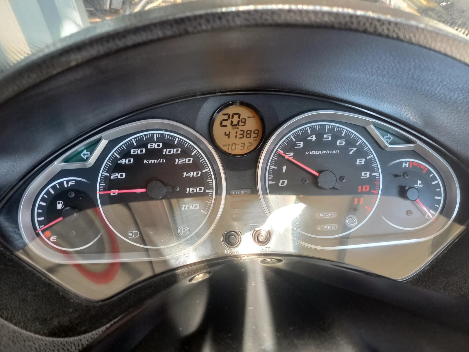 Honda Silver Wing 400 - изображение 9