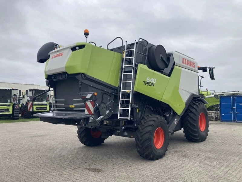 Комбайн Claas Trion 640 - 2023 -TOP❗, снимка 4 - Селскостопанска техника - 52848980