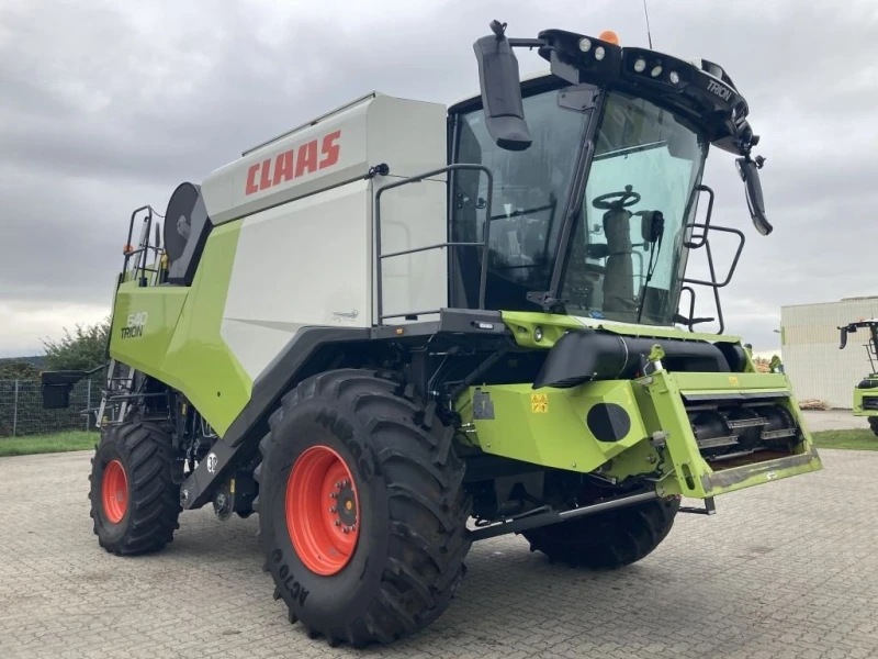 Комбайн Claas Trion 640 - 2023 -TOP❗, снимка 6 - Селскостопанска техника - 52848980