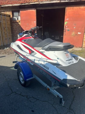 Джет Yamaha VXR 1800, снимка 3 - Воден транспорт - 48877643