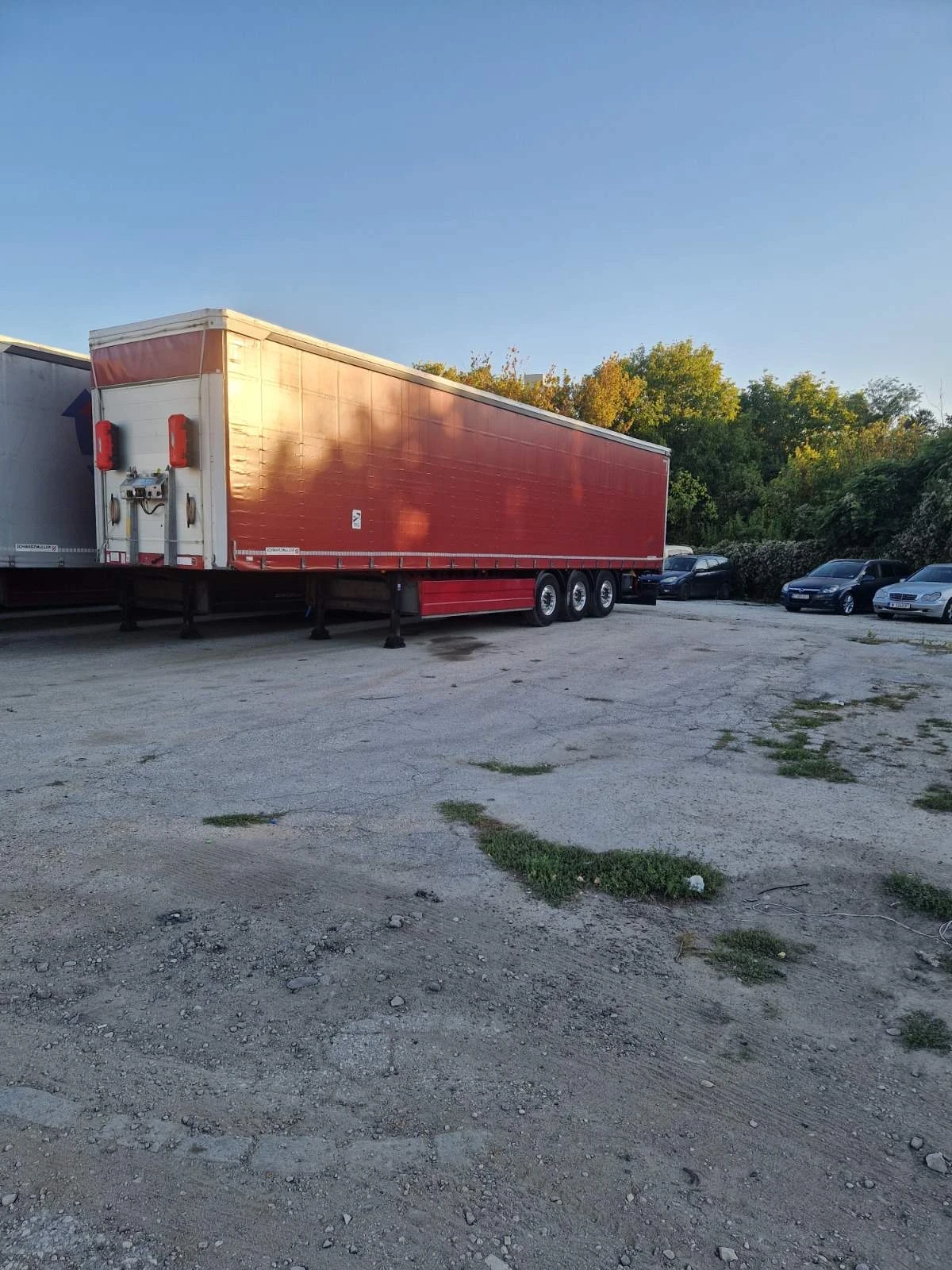 Полуремарке Schmitz              ДАВА СЕ ПОД НАЕМ, снимка 2 - Ремаркета - 53499699