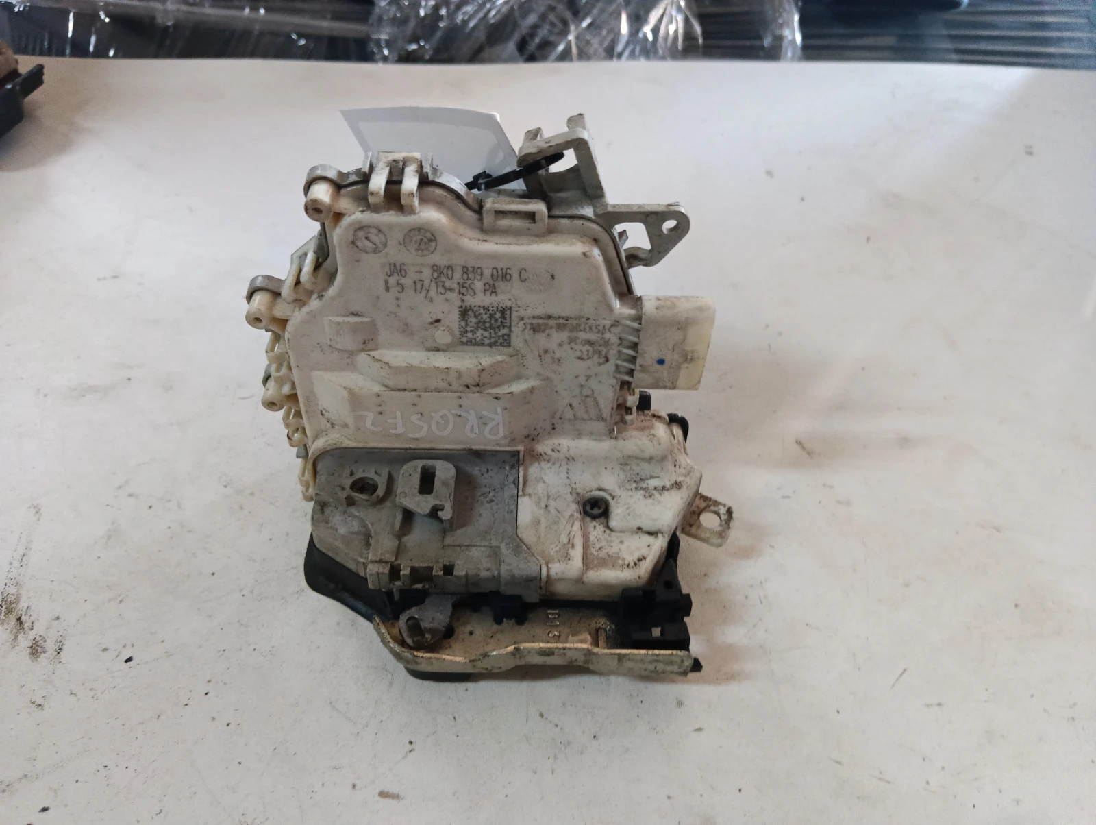 брава (задна дясна) 8K0839016C Audi Q5