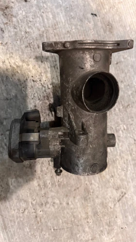 Дроселова Клапа за Mercedes E - A6480900154 / 136409021, снимка 2 - Части - 53026040