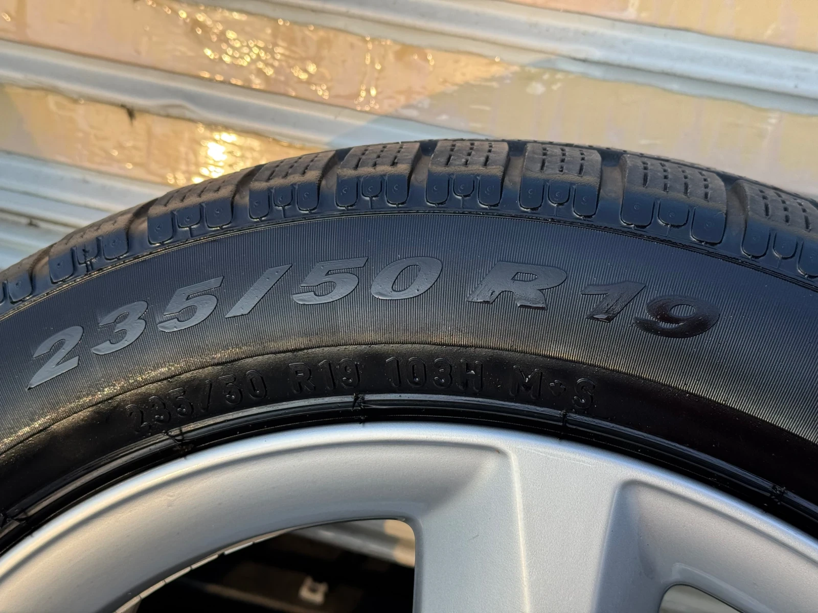 Гуми с джанти Pirelli 235/50R19, снимка 9 - Гуми и джанти - 53616976