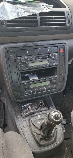 VW Sharan 1.9 Tdi 131 6ск., снимка 2