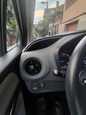 Toyota Yaris, снимка 12