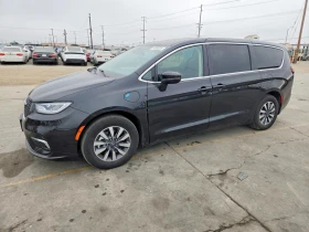 Chrysler Pacifica 3.6l Hybrid Touring L, снимка 1