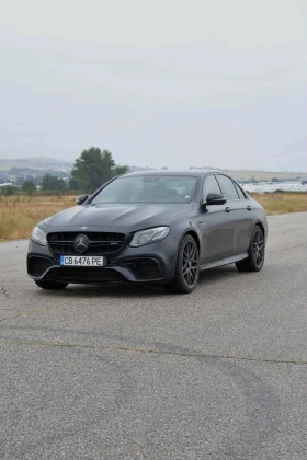 Обява за продажба на Mercedes-Benz E 63 AMG AMG E 63 S Edition 1   612 к.с., Drift Mode, лимит ~ 115 000 лв. - изображение 4