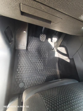 Обява за продажба на VW Touran 1.6 TDI ~10 300 лв. - изображение 7 | Auto.bg Обява за продажба на VW Touran 1.6 TDI ~10 300 лв. - изображение 7