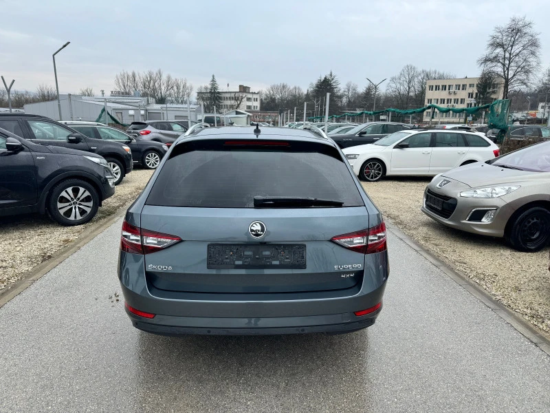 Skoda Superb 2.0TDI 4x4 Швейцария, снимка 6 - Автомобили и джипове - 44656327