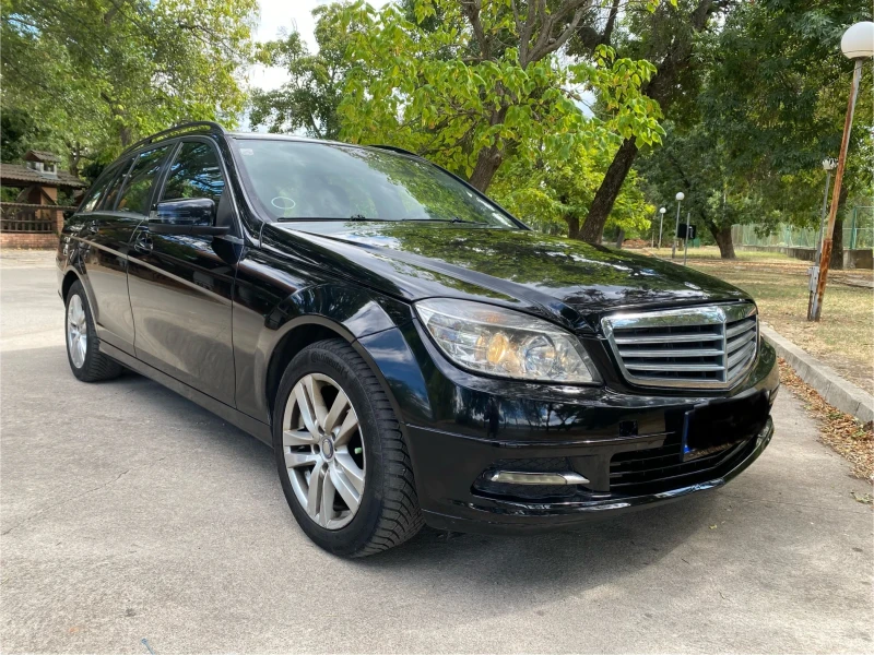 Mercedes-Benz C 220, снимка 3 - Автомобили и джипове - 47285129