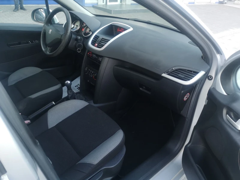 Peugeot 207 1.4 HDI , снимка 13 - Автомобили и джипове - 47369468