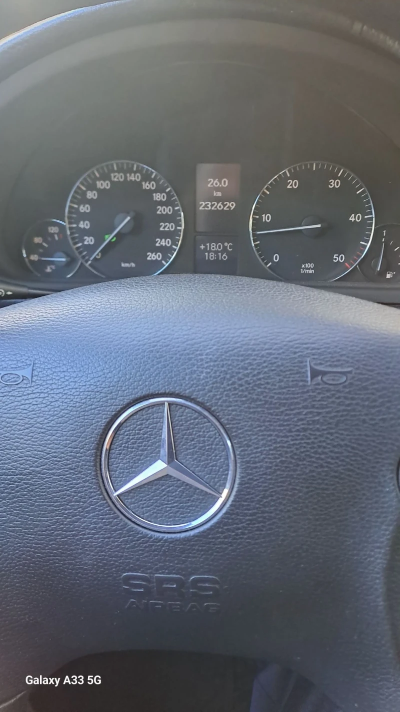 Mercedes-Benz C 270, снимка 8 - Автомобили и джипове - 47454863