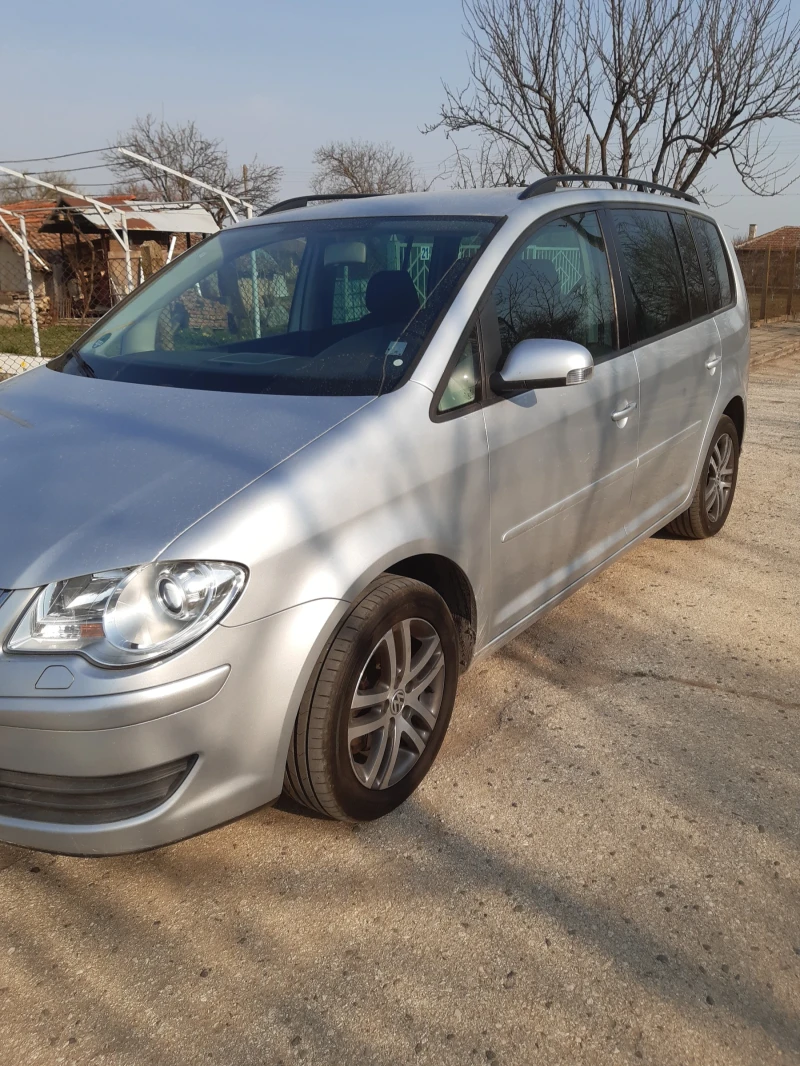 VW Touran 1.4 ТSI, снимка 4 - Автомобили и джипове - 48649388