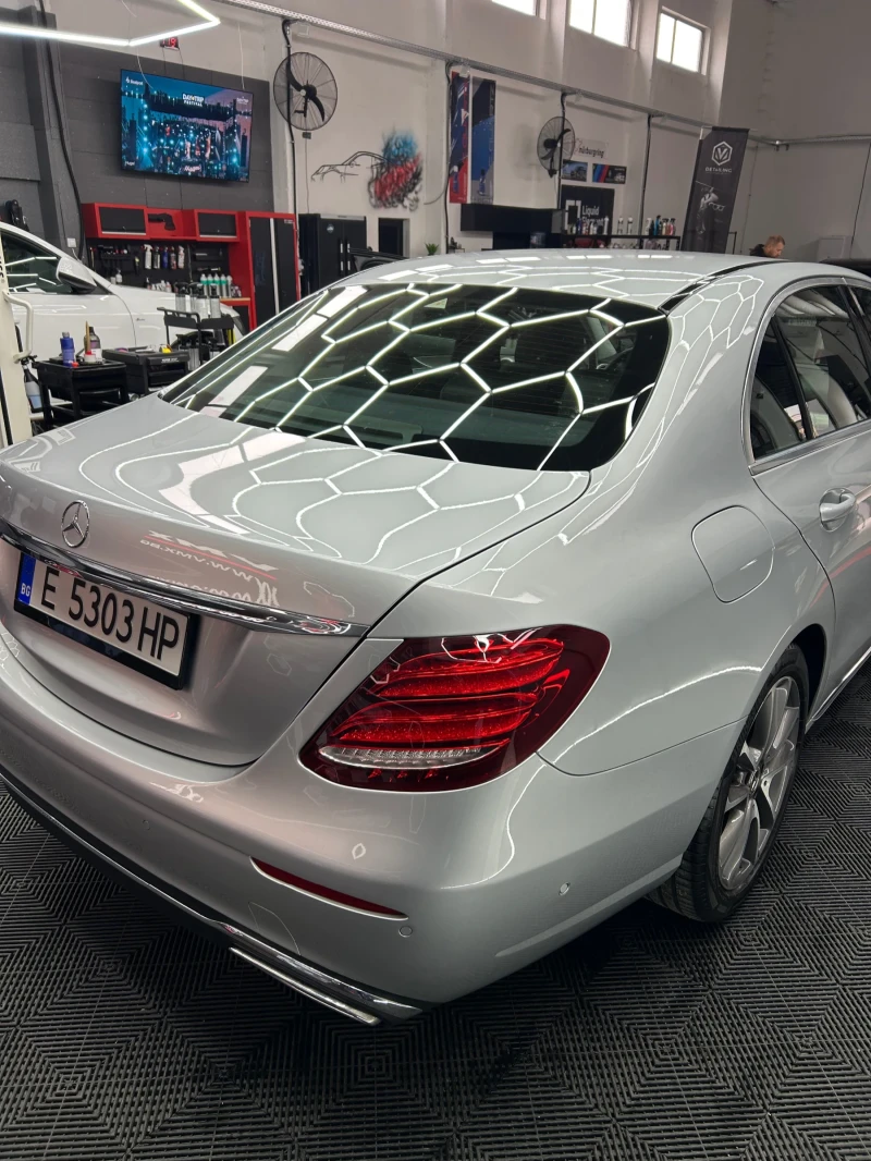 Mercedes-Benz E 200, снимка 8 - Автомобили и джипове - 48985909