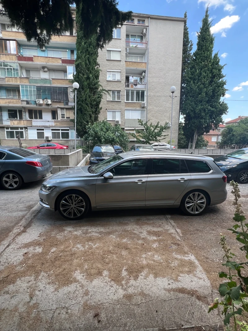 VW Passat 2.0 bitdi 240hp HIGHLINE DIGITAL сервизна история, снимка 3 - Автомобили и джипове - 51085299