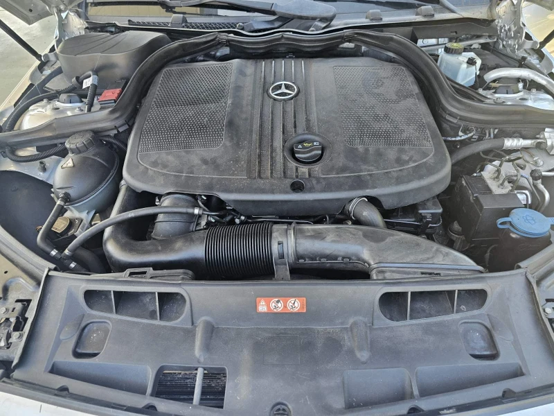 Mercedes-Benz C 200 CDI Avantgarde, снимка 14 - Автомобили и джипове - 52551191