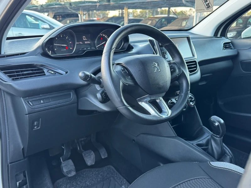 Peugeot 208 1.6HDI ИТАЛИЯ, снимка 5 - Автомобили и джипове - 52124559
