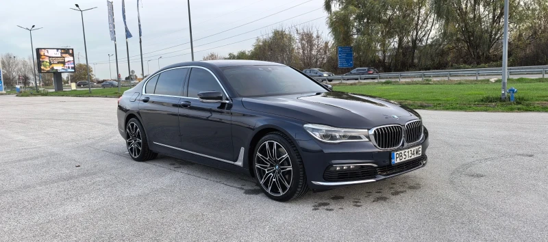 BMW 750 XDrive, снимка 9 - Автомобили и джипове - 52640975