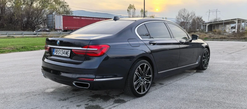 BMW 750 XDrive, снимка 4 - Автомобили и джипове - 52640975