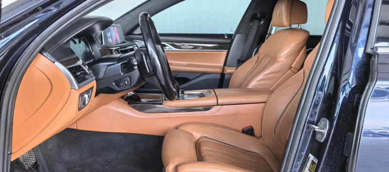 BMW 750 XDrive, снимка 13 - Автомобили и джипове - 52640975