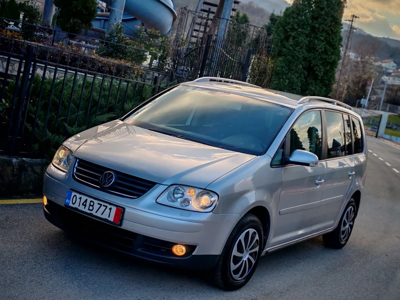 VW Touran 2.0TDI(140)* HIGHLINE* XENON* НОВ ВНОС* , снимка 2 - Автомобили и джипове - 52760169