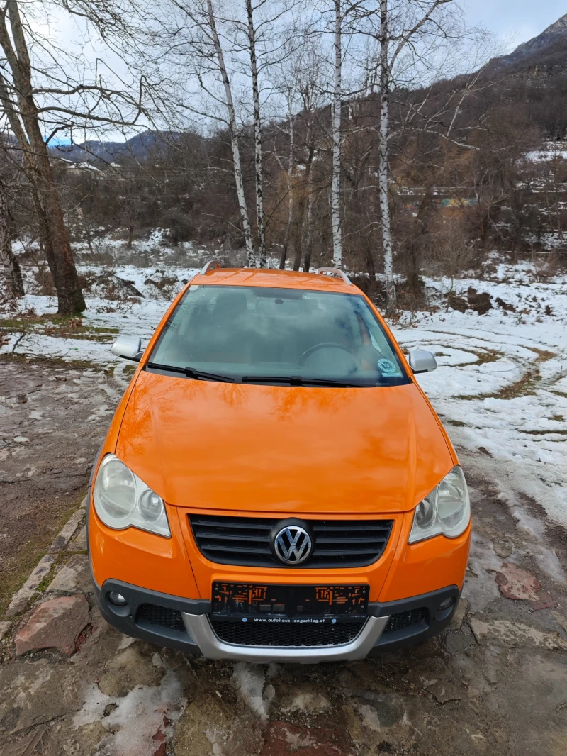VW Polo CROS 1.6I 105кс, снимка 11 - Автомобили и джипове - 53021438