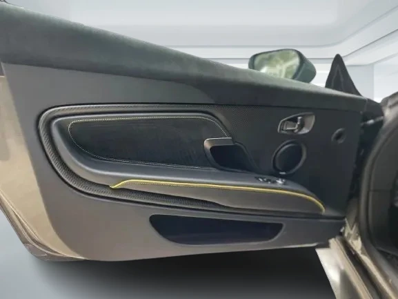 Aston Martin DBS = Ultimate = 1 of 199 Гаранция - изображение 7