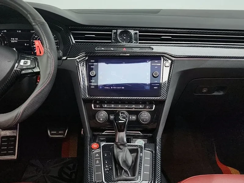 VW Arteon 2.0 TDI PREMIUM, снимка 14 - Автомобили и джипове - 55925703