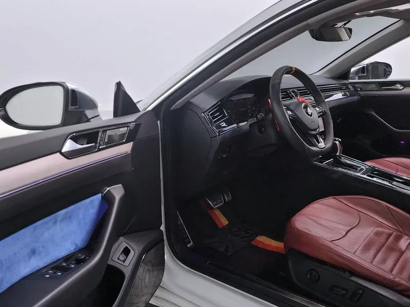 VW Arteon 2.0 TDI PREMIUM, снимка 10 - Автомобили и джипове - 55925703
