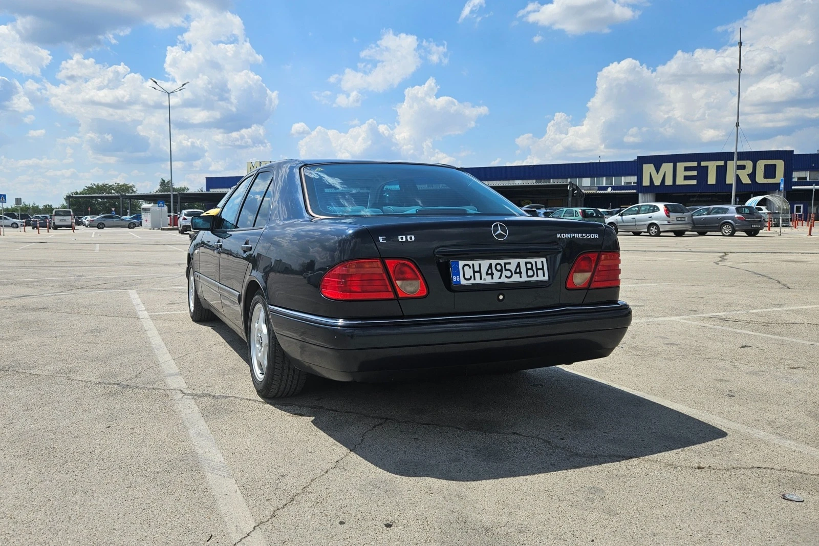 Mercedes-Benz E 200 Kompressor - изображение 4