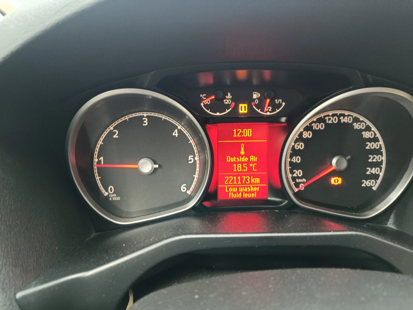 Ford Mondeo 2.0 дизел  - изображение 8