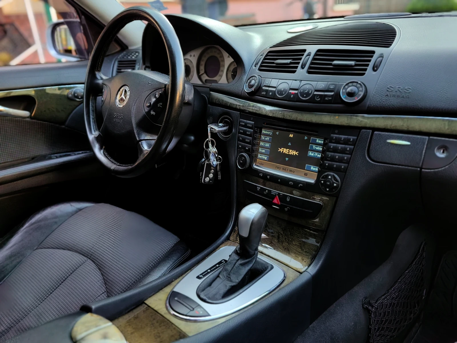 Mercedes-Benz E 270 2.7 CDI - изображение 5