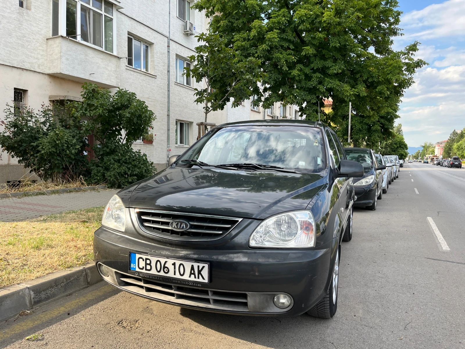 Kia Carens 1.8 126 кс. - изображение 2