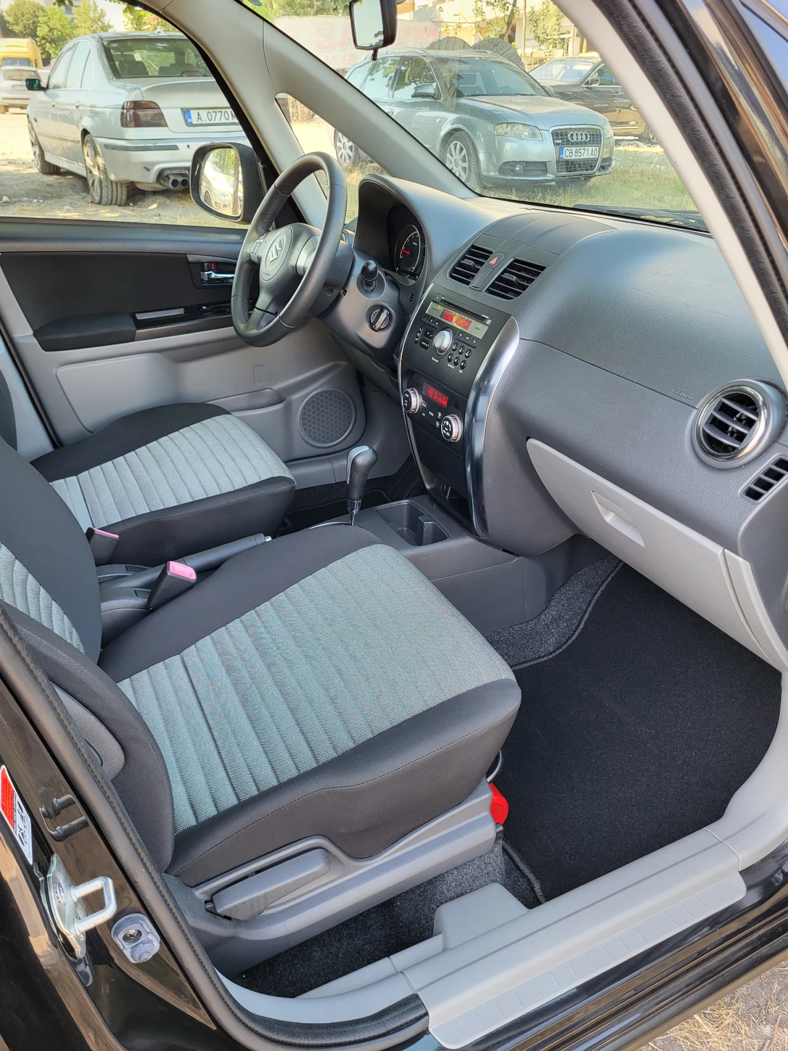 Suzuki SX4 1.6 БЕНЗИН-АВТОМАТ - изображение 9
