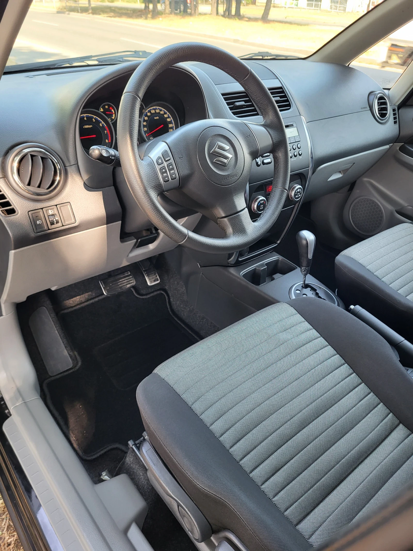 Suzuki SX4 1.6 БЕНЗИН-АВТОМАТ - изображение 7