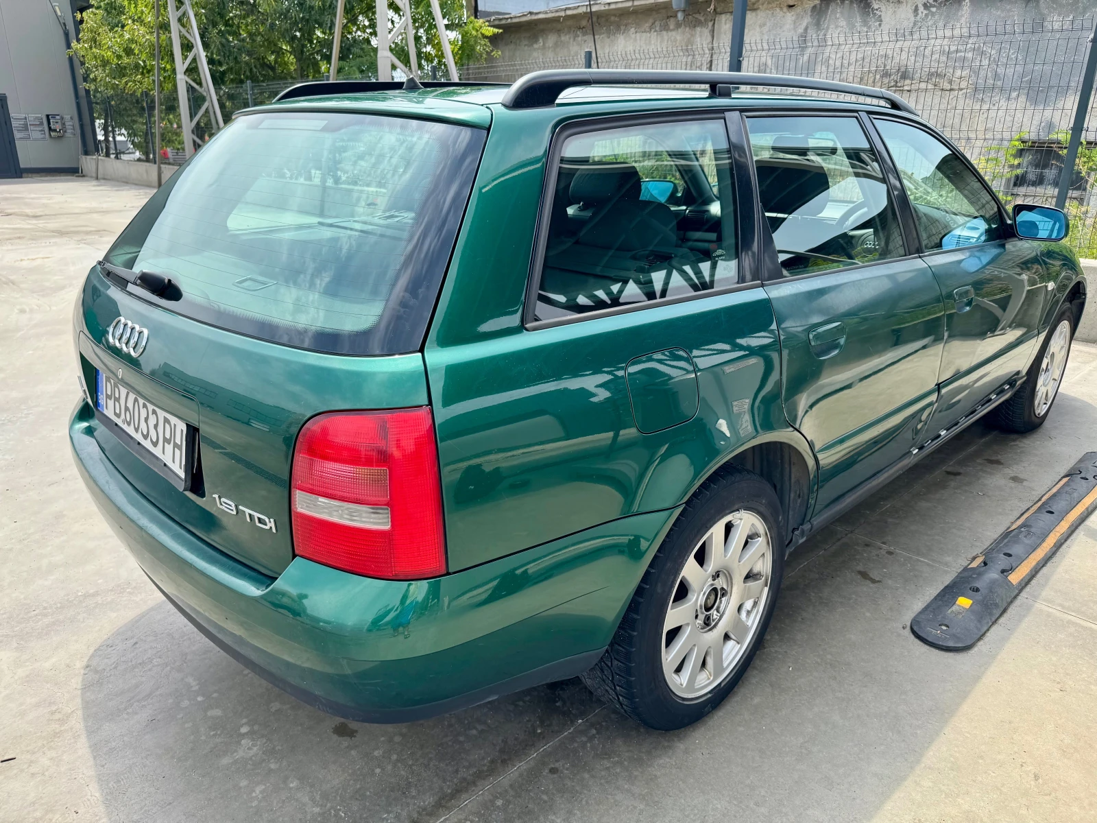 Audi A4 B5 - изображение 3